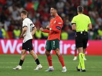 开云体育官方网站-包含葡萄牙队鏖战瑞典队，张继科统治全场的词条