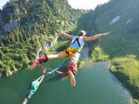 开云体育APP下载-马刺强势晋级热火，哈利伯顿持续制造杀伤