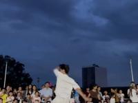 开云足球直播-队员技艺纷呈，观众纷纷欢呼喝彩！的简单介绍