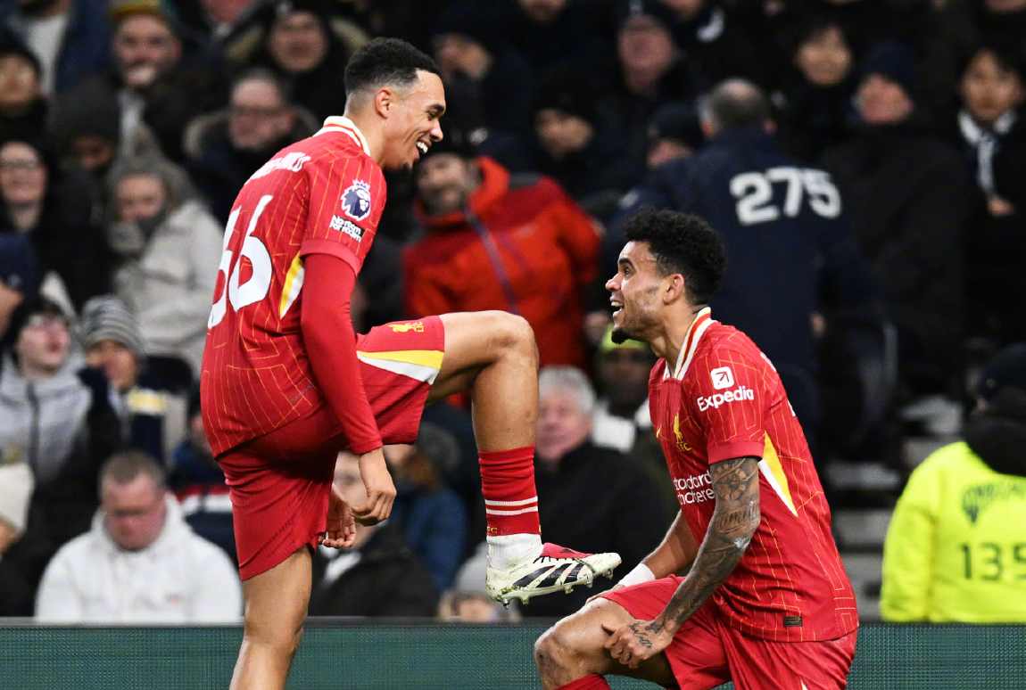 利物浦对阵巴黎，焦点对决引发热议