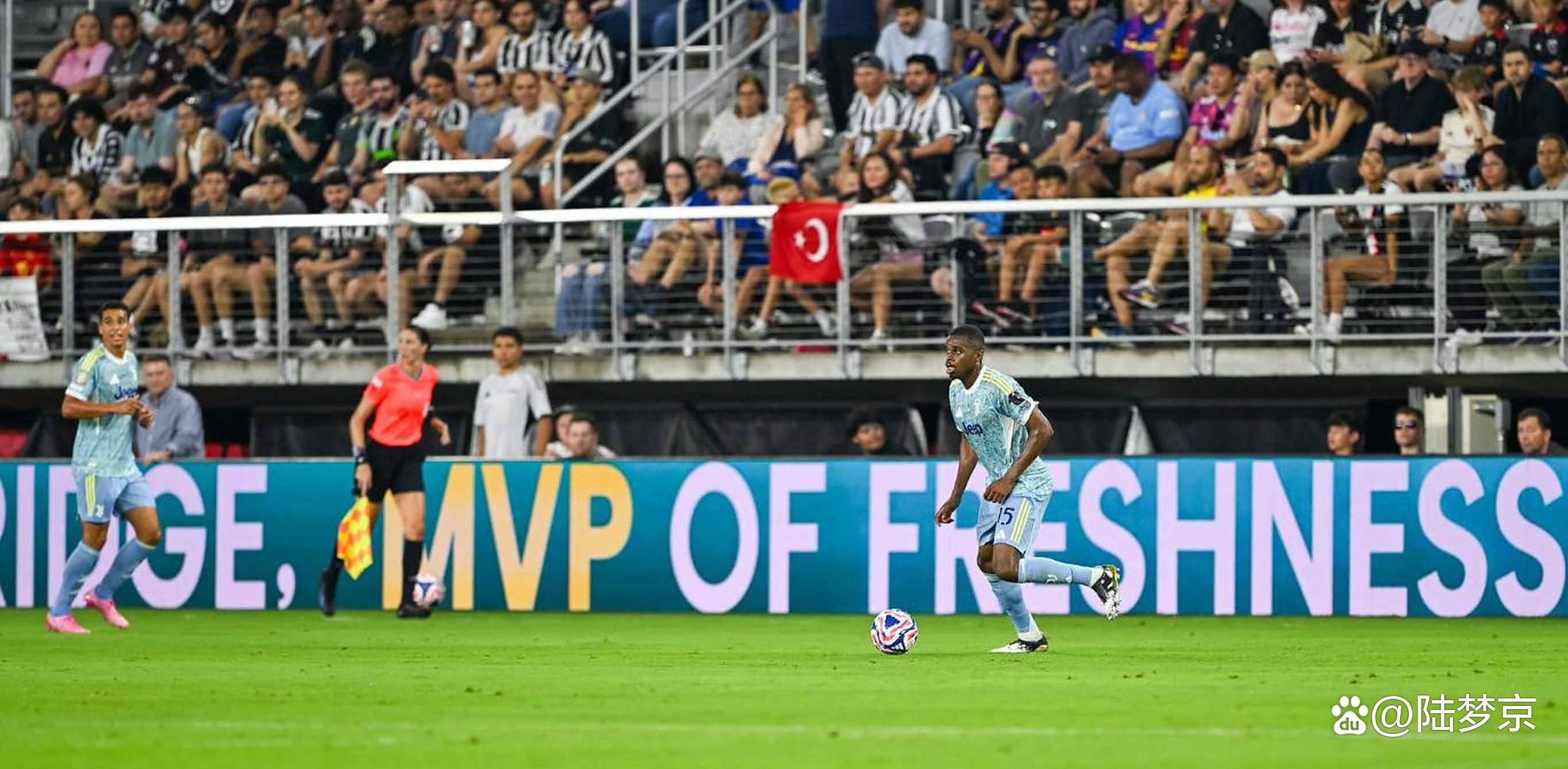 尤文图斯再度晋级，球迷欢呼不已的简单介绍