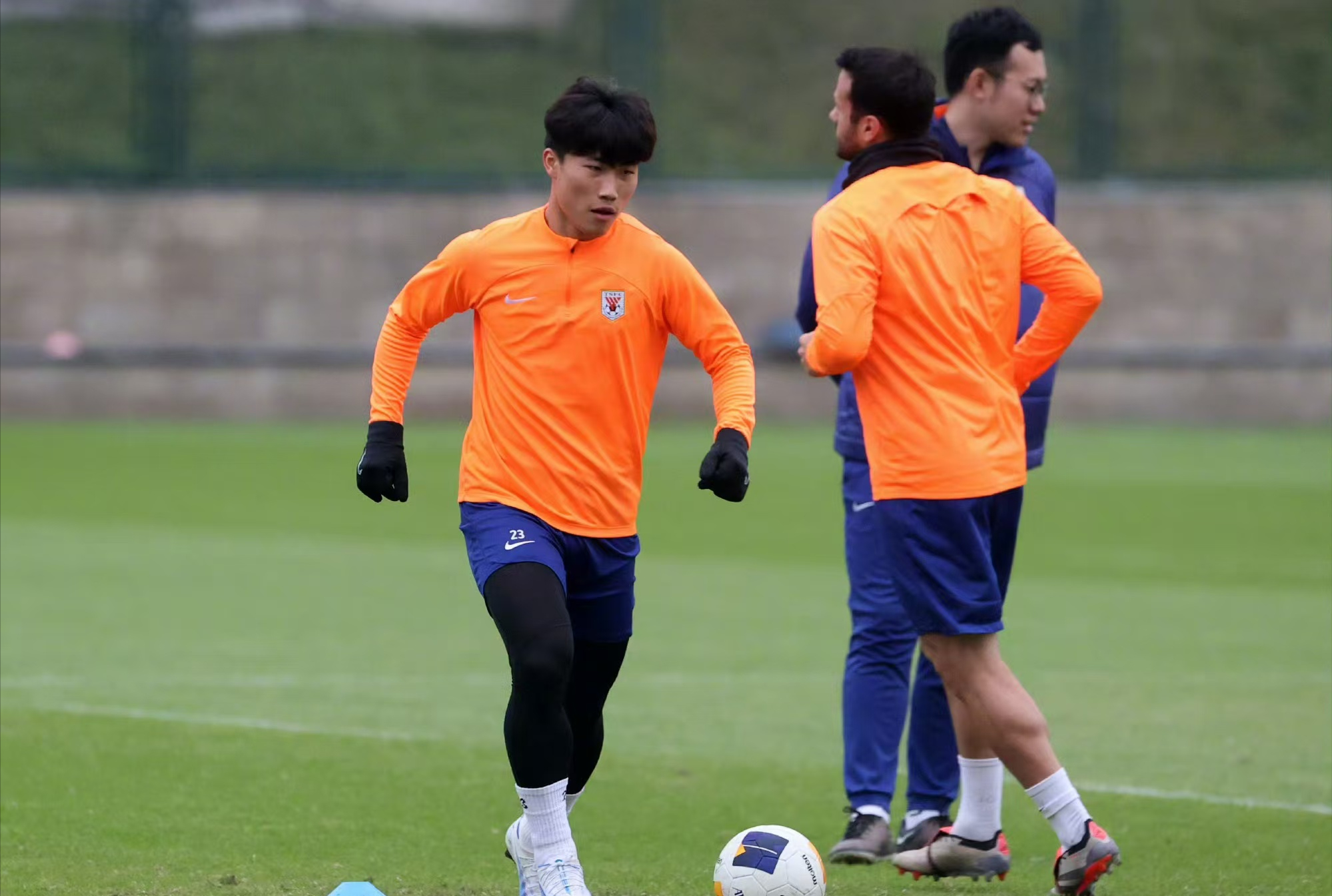 北京建业球队全力备战，决胜中超赛场的简单介绍