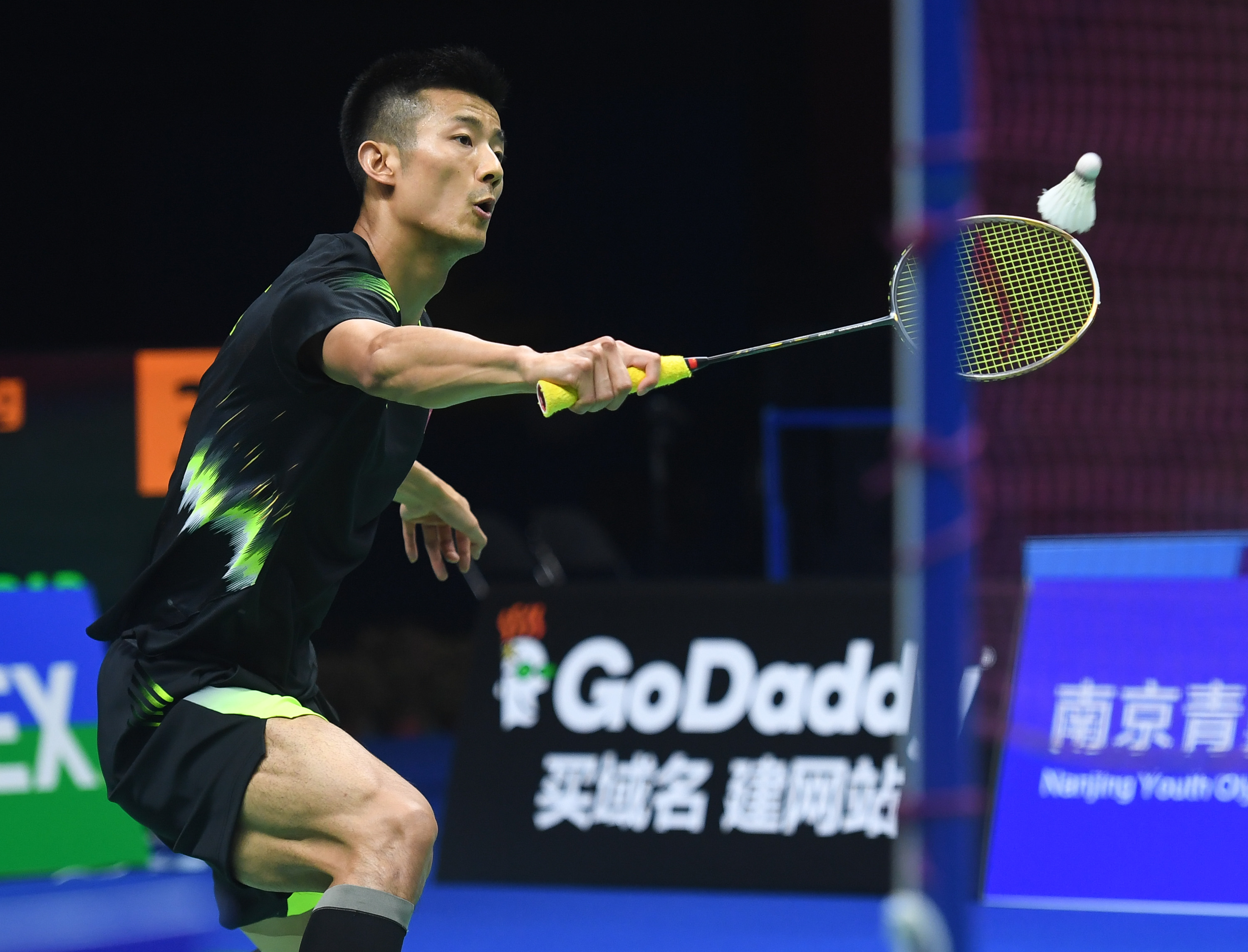 中国羽毛球队爆冷韩国羽毛球队，谌龙爆发神勇的简单介绍