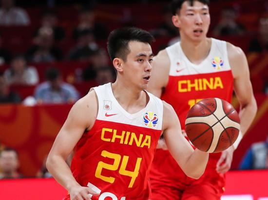 包含黑龙江继续强势进攻，力夺客场三分的词条