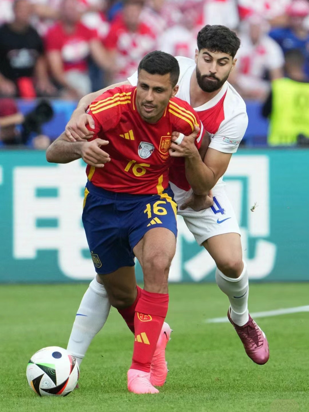 克罗地亚翻盘哥伦比亚，若日尼奥高光表现的简单介绍