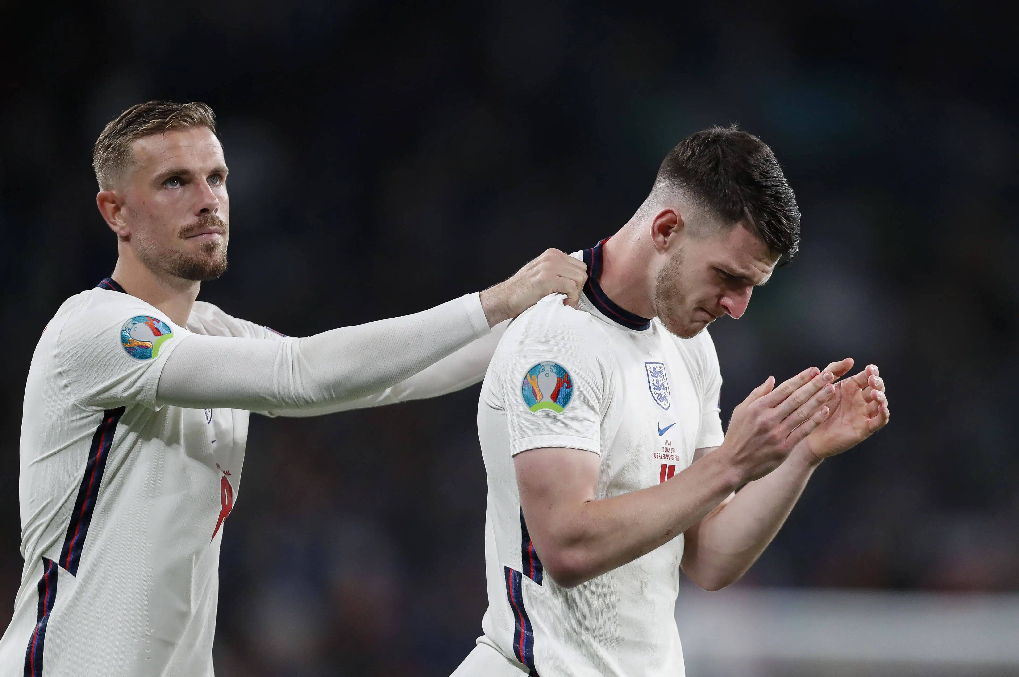 包含英格兰-战胜安道尔世预赛斯特林梅开二度的词条