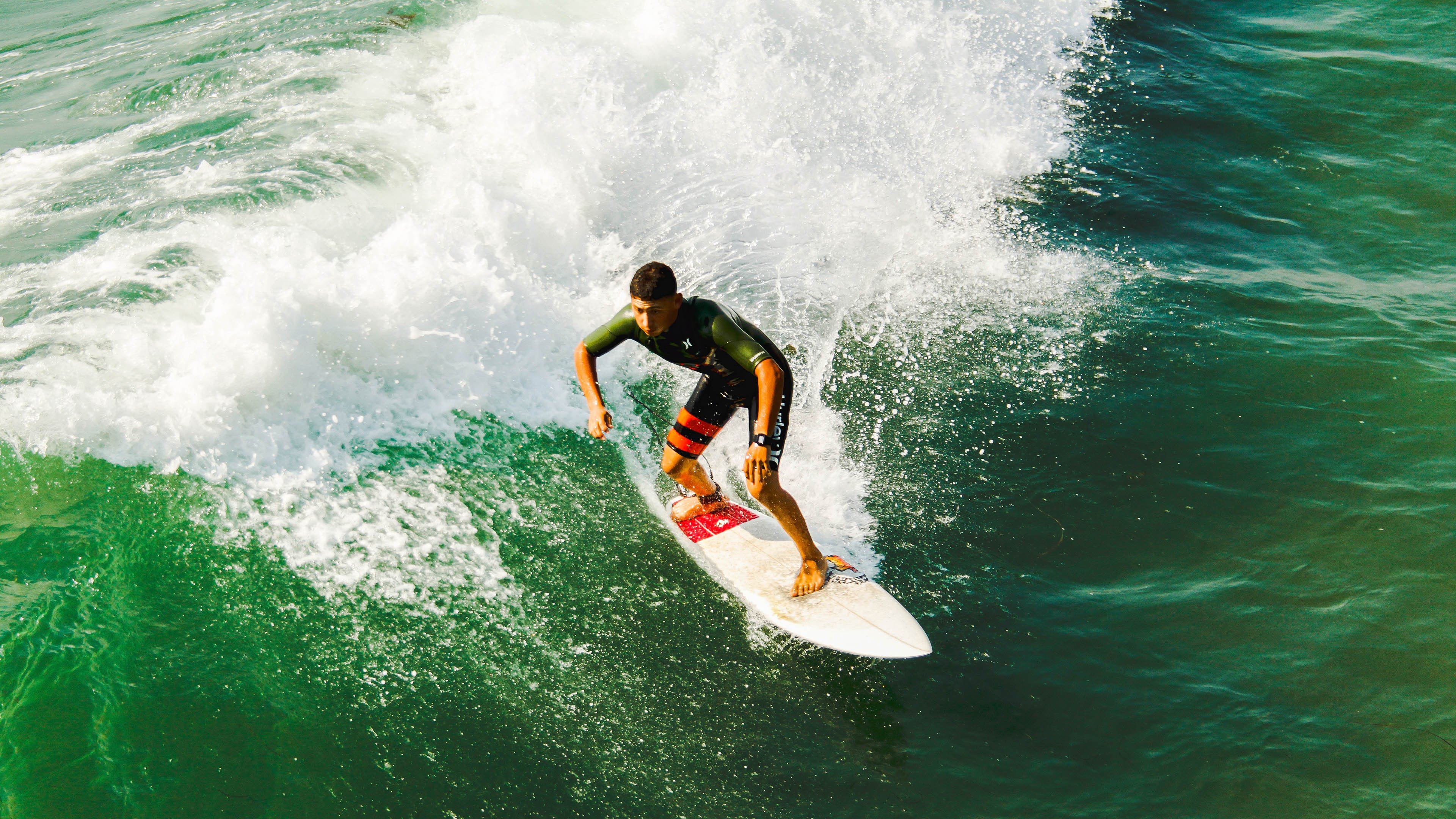 赛道与球场，坎特在F1争冠夜的统治级数据启示